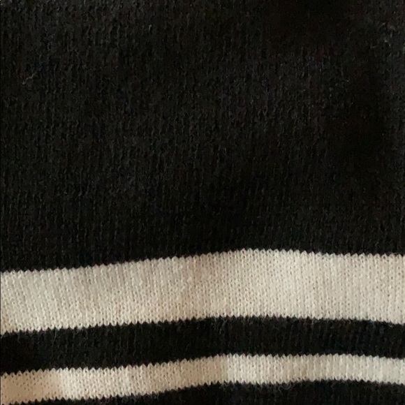 Ava & Viv V Neck Sweater - Picture 7 of 7